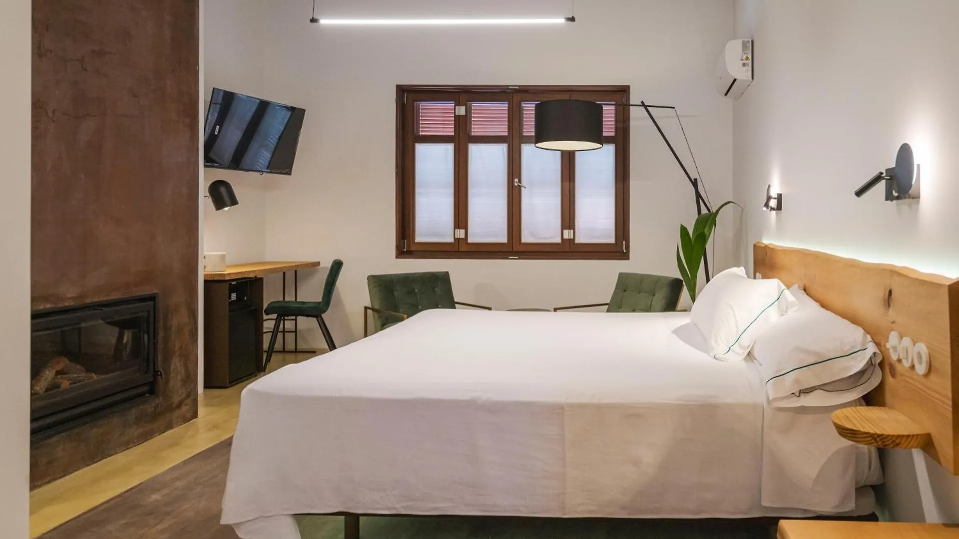 La Moderna Suites Málaga 0*,